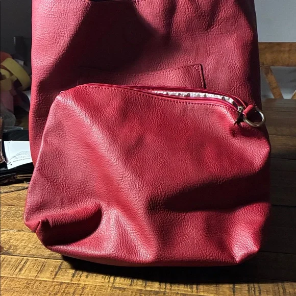 Chic Burgundy Leather Hobo Bag - Picture 5 of 7